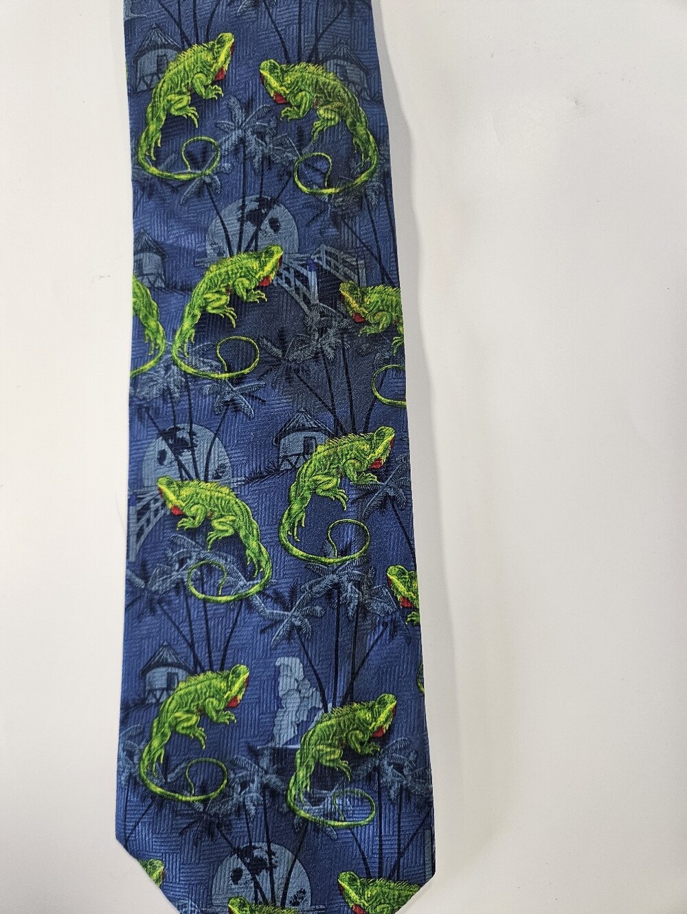 Blue Novelty Tie with Bright Green Iguana Motif Addiction